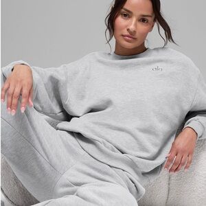 ALO Yoga Gray Sweatshirt